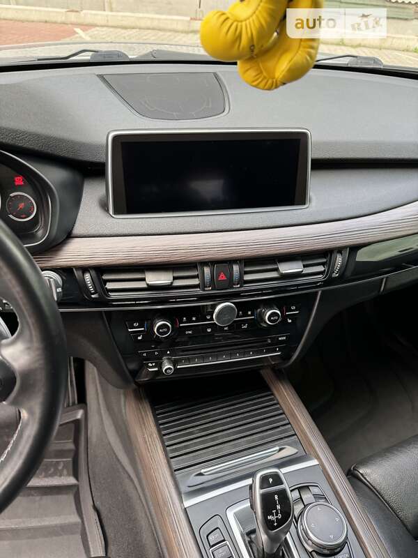 Позашляховик / Кросовер BMW X5 2015 в Києві
