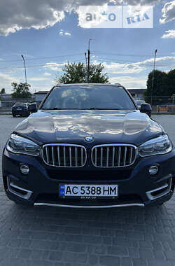 Позашляховик / Кросовер BMW X5 2017 в Луцьку