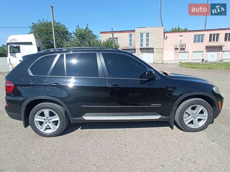 Позашляховик / Кросовер BMW X5 2012 в Краснограді