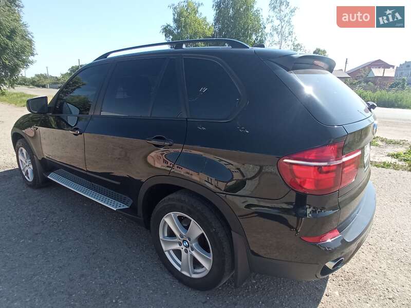 Позашляховик / Кросовер BMW X5 2012 в Краснограді