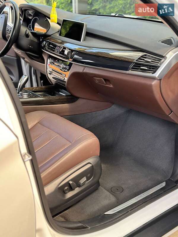 Позашляховик / Кросовер BMW X5 2015 в Теплодарі фото 4 Позашляховик / Кросовер BMW X5 2015 в Теплодарі