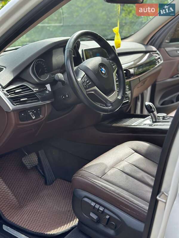 Позашляховик / Кросовер BMW X5 2015 в Теплодарі фото 30 Позашляховик / Кросовер BMW X5 2015 в Теплодарі