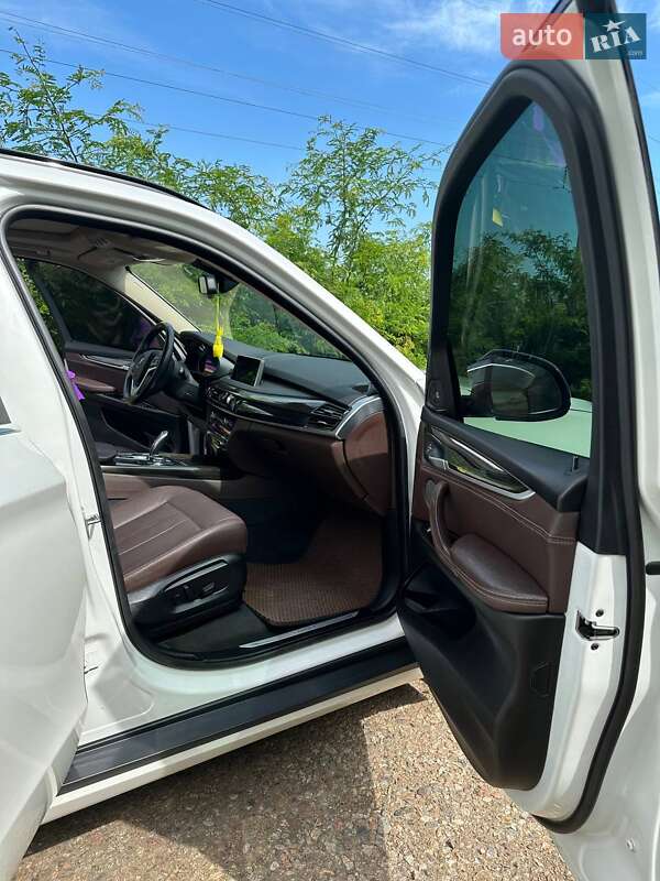 Позашляховик / Кросовер BMW X5 2015 в Теплодарі фото 33 Позашляховик / Кросовер BMW X5 2015 в Теплодарі