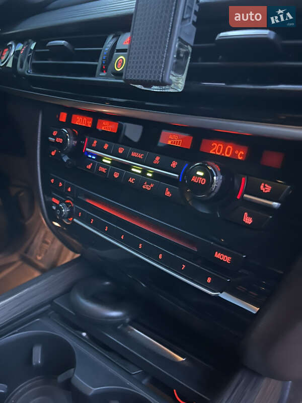 Внедорожник / Кроссовер BMW X5 2014 в Днепре