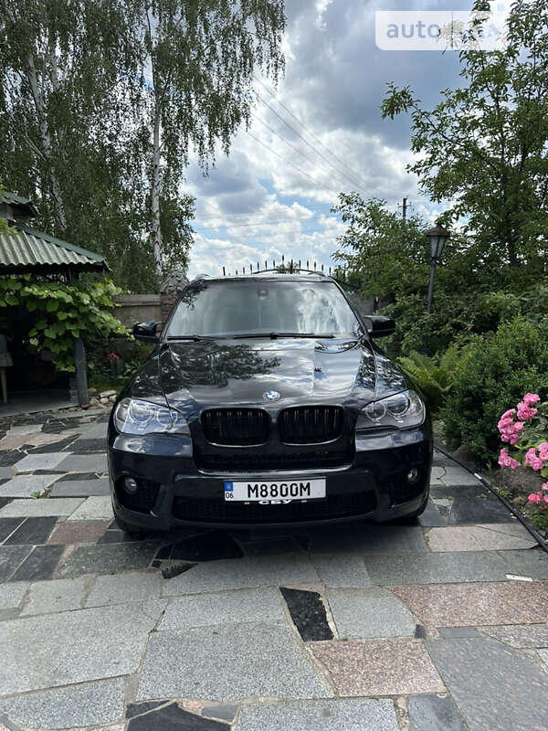 Позашляховик / Кросовер BMW X5 2011 в Києві