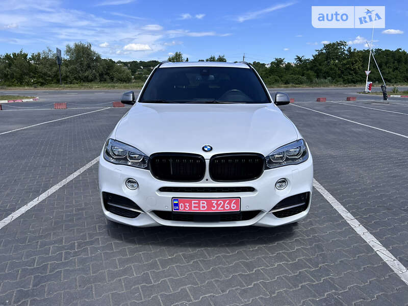 Внедорожник / Кроссовер BMW X5 2018 в Черновцах