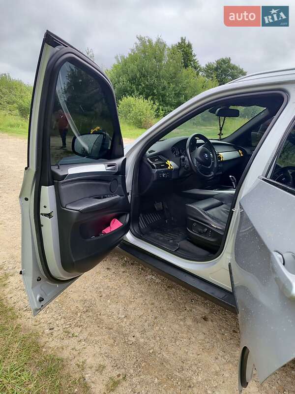 Внедорожник / Кроссовер BMW X5 2010 в Самборе