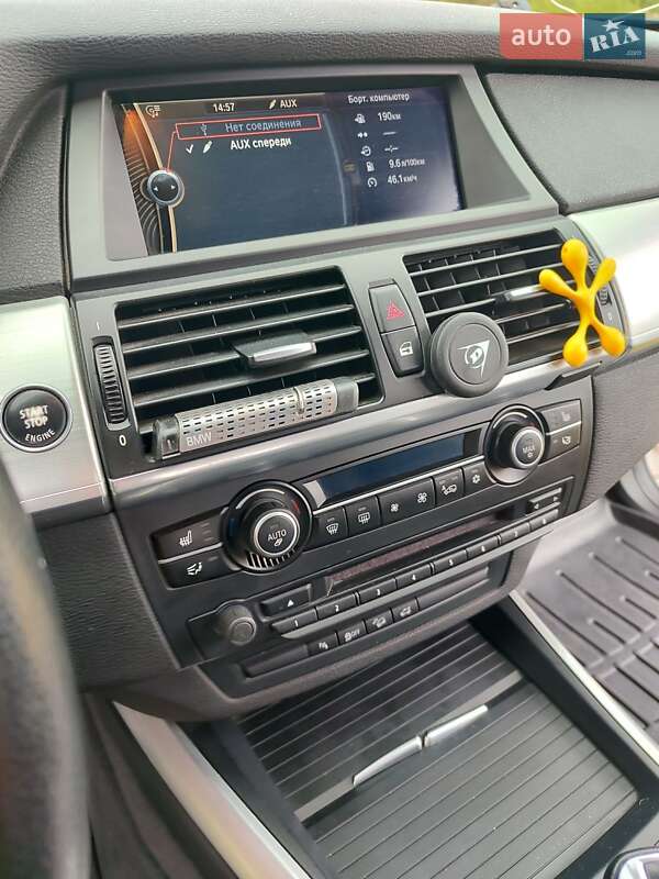 Внедорожник / Кроссовер BMW X5 2010 в Самборе