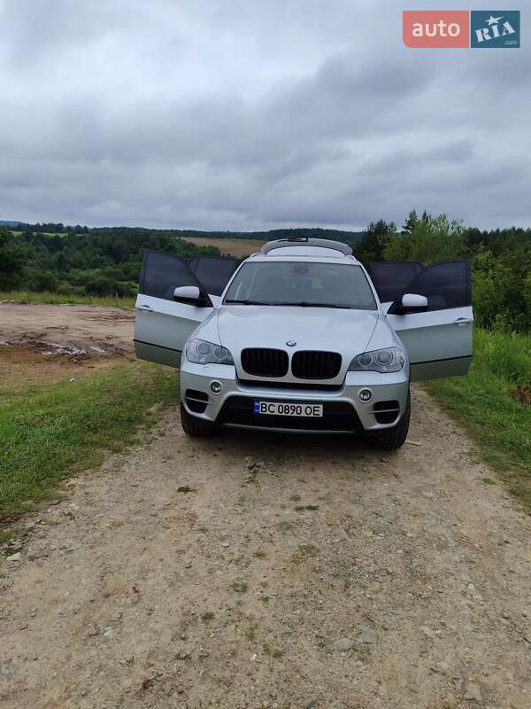 Внедорожник / Кроссовер BMW X5 2010 в Самборе