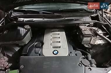 Позашляховик / Кросовер BMW X5 2004 в 