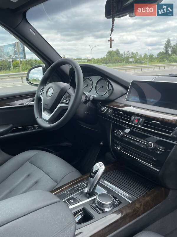 Внедорожник / Кроссовер BMW X5 2017 в Львове