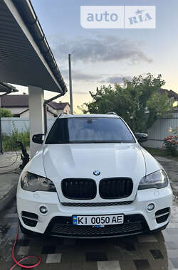 Внедорожник / Кроссовер BMW X5 2011 в Обухове