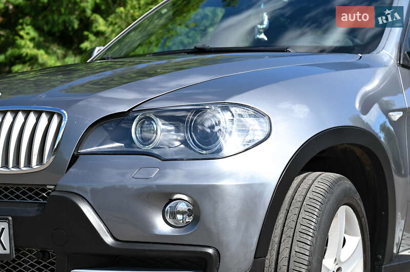 Позашляховик / Кросовер BMW X5 2009 в Рівному
