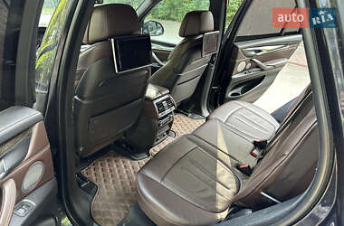 Позашляховик / Кросовер BMW X5 2014 в 