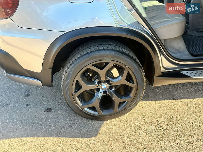 Позашляховик / Кросовер BMW X5 2007 в Києві