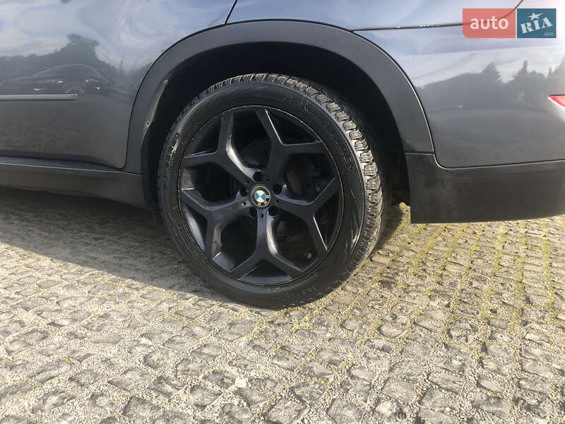 Позашляховик / Кросовер BMW X5 2011 в Львові