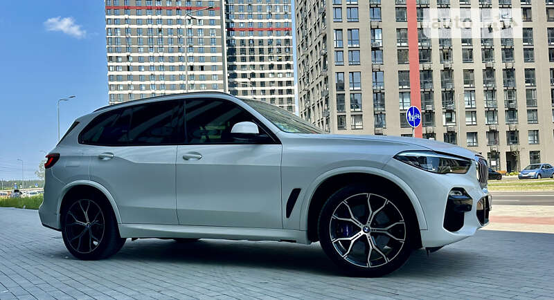 Внедорожник / Кроссовер BMW X5 2020 в Киеве
