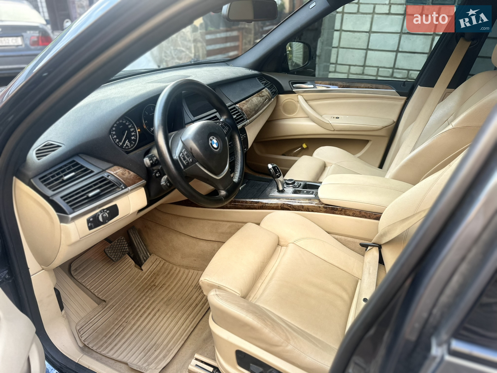 2010 BMW X5 - мініатюра 15