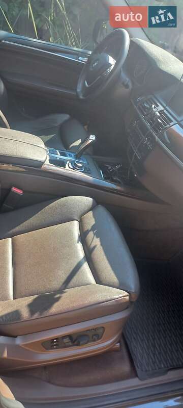 Внедорожник / Кроссовер BMW X5 2011 в Киеве