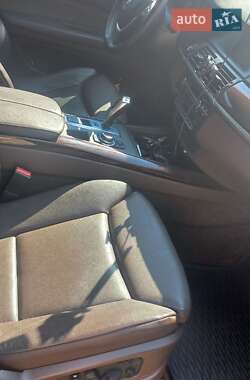 Внедорожник / Кроссовер BMW X5 2011 в 