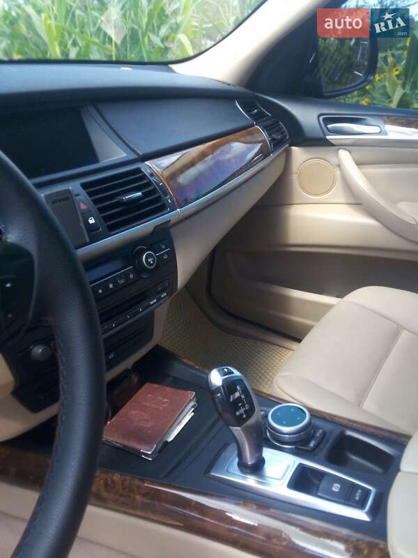 Внедорожник / Кроссовер BMW X5 2011 в Тернополе