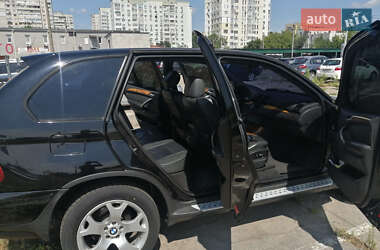 Внедорожник / Кроссовер BMW X5 2003 в 