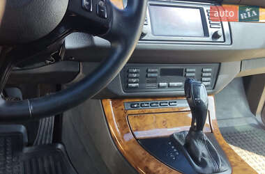 Внедорожник / Кроссовер BMW X5 2003 в 