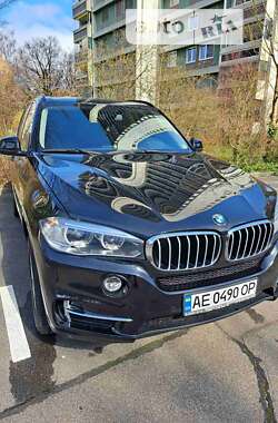 Позашляховик / Кросовер BMW X5 2015 в Кам'янському