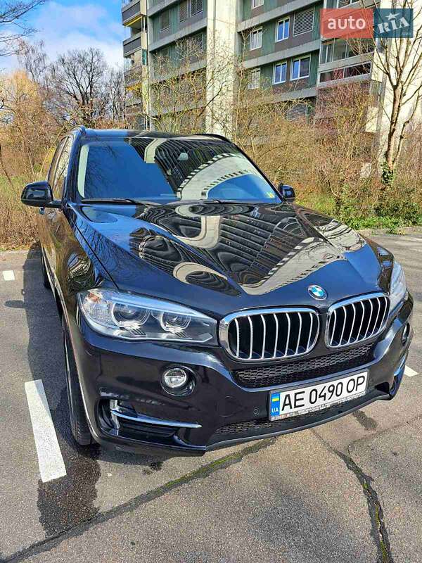 Позашляховик / Кросовер BMW X5 2015 в Кам'янському