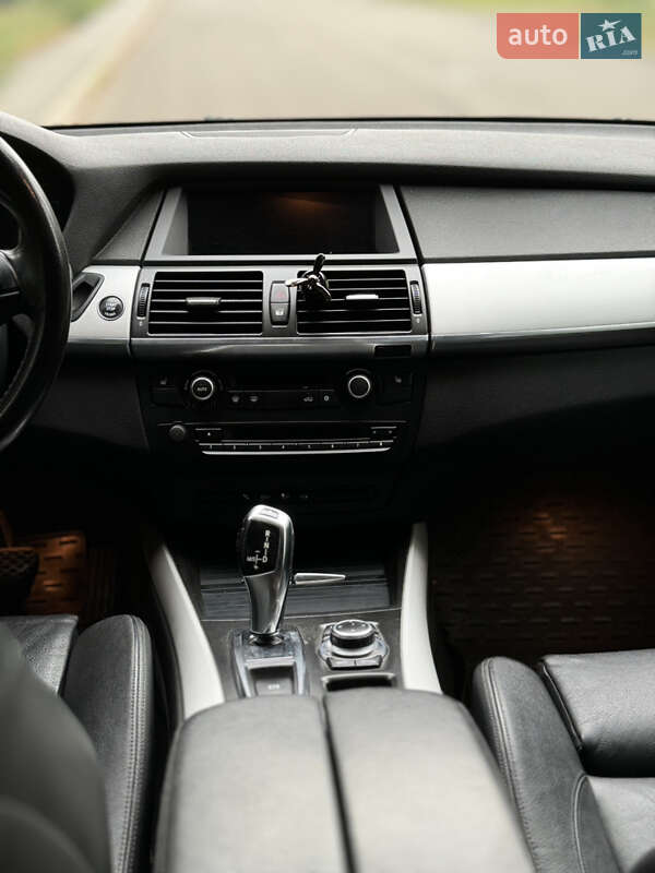 Позашляховик / Кросовер BMW X5 2011 в Києві