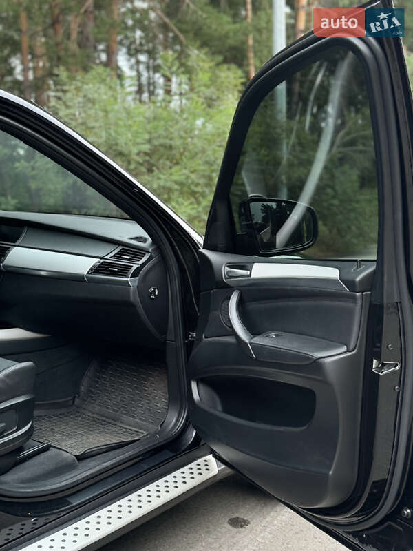 Позашляховик / Кросовер BMW X5 2011 в Києві