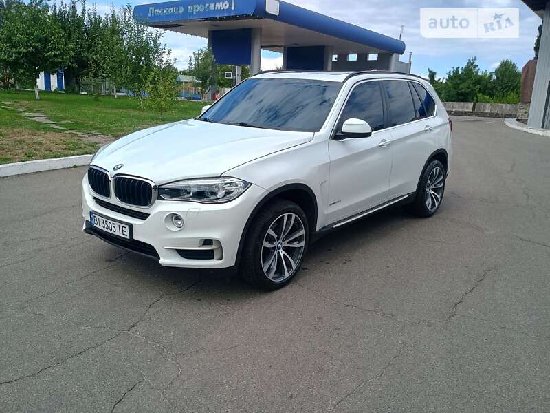 Позашляховик / Кросовер BMW X5 2015 в Лубнах