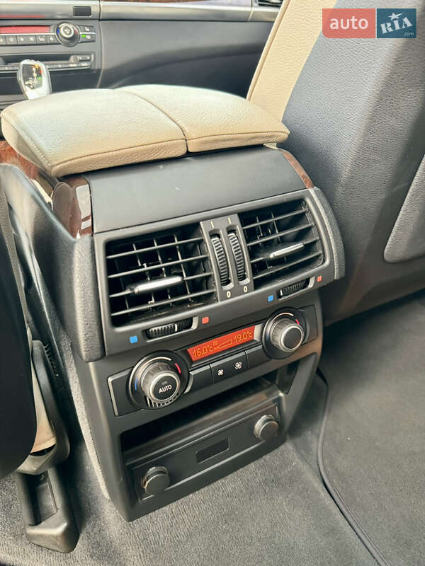 Внедорожник / Кроссовер BMW X5 2011 в Одессе