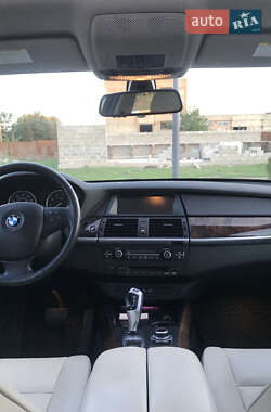 Внедорожник / Кроссовер BMW X5 2012 в 
