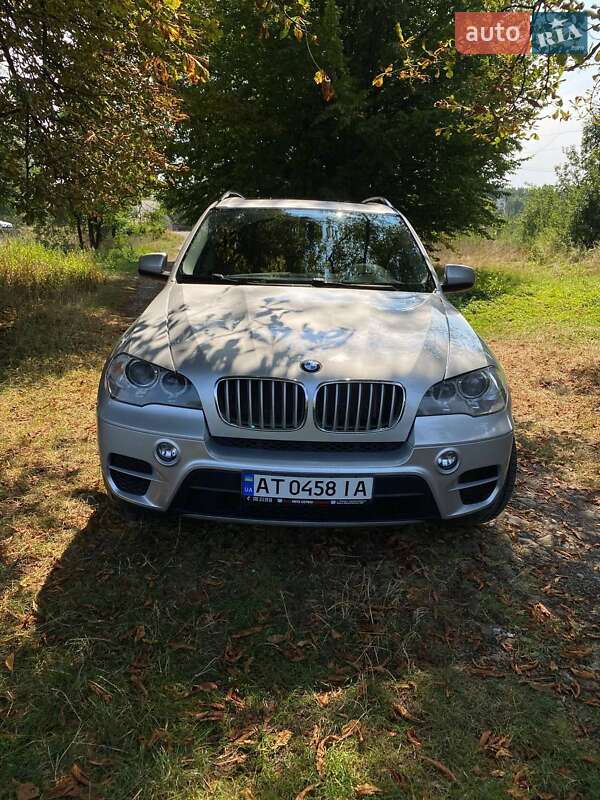 Внедорожник / Кроссовер BMW X5 2012 в Калуше