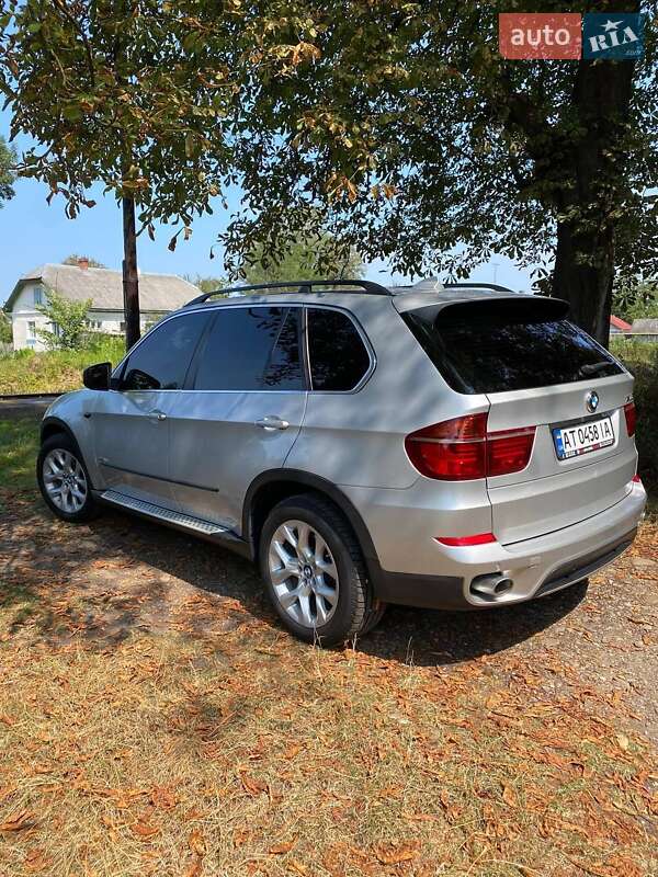 Внедорожник / Кроссовер BMW X5 2012 в Калуше
