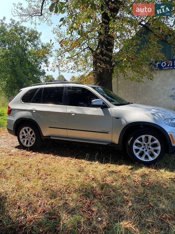Внедорожник / Кроссовер BMW X5 2012 в Калуше
