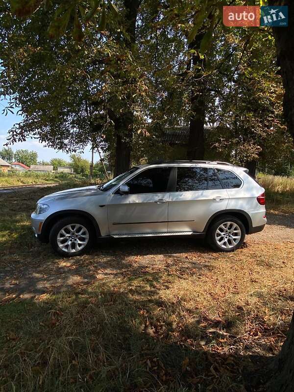 Внедорожник / Кроссовер BMW X5 2012 в Калуше