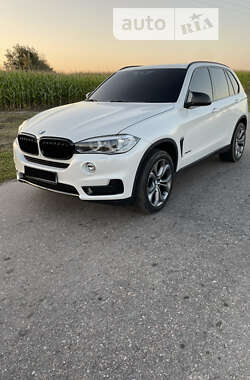 Позашляховик / Кросовер BMW X5 2015 в Києві