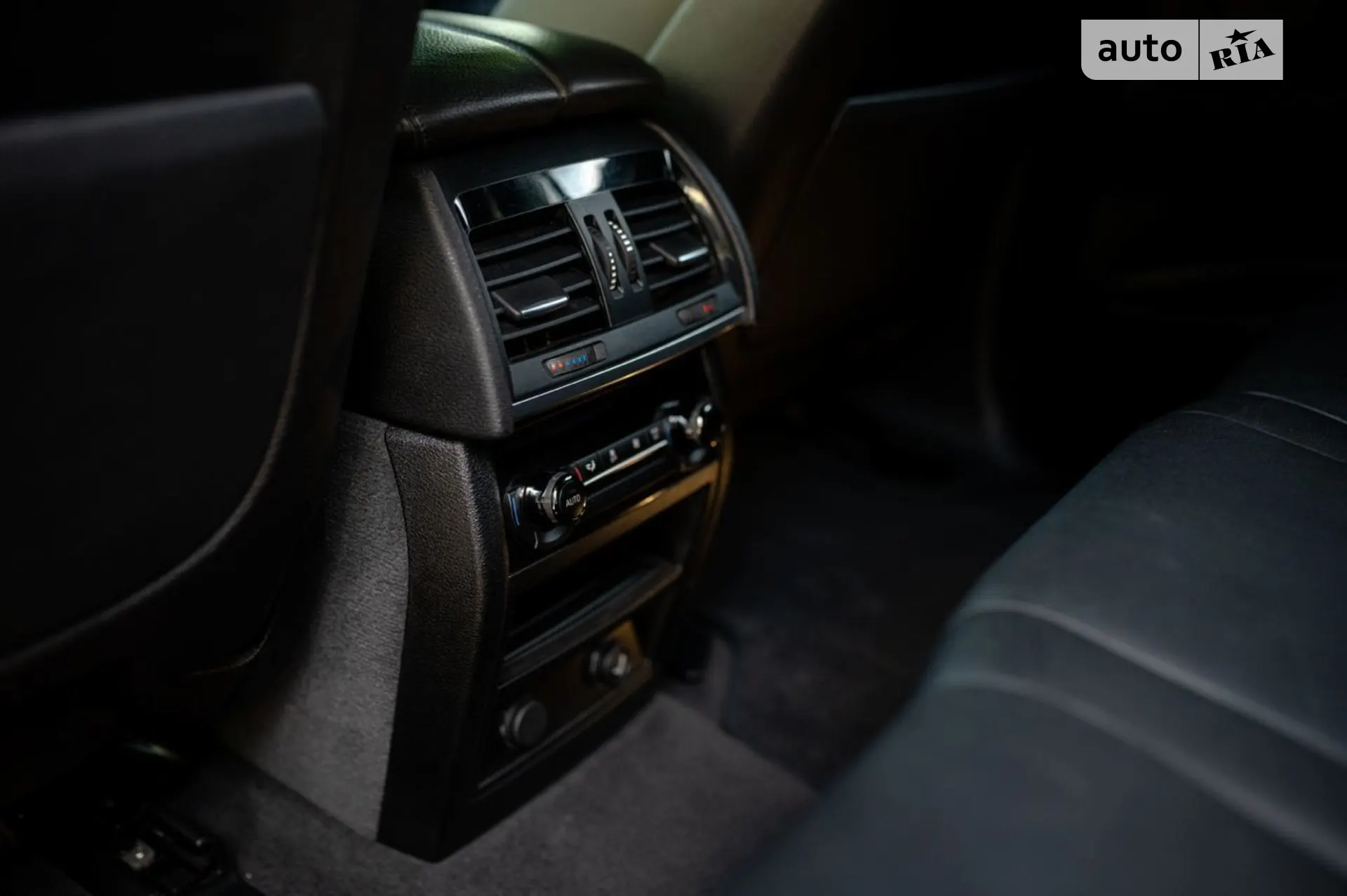 2015 BMW X5 - мініатюра 10