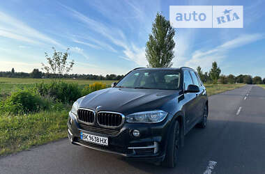 Позашляховик / Кросовер BMW X5 2017 в Рівному