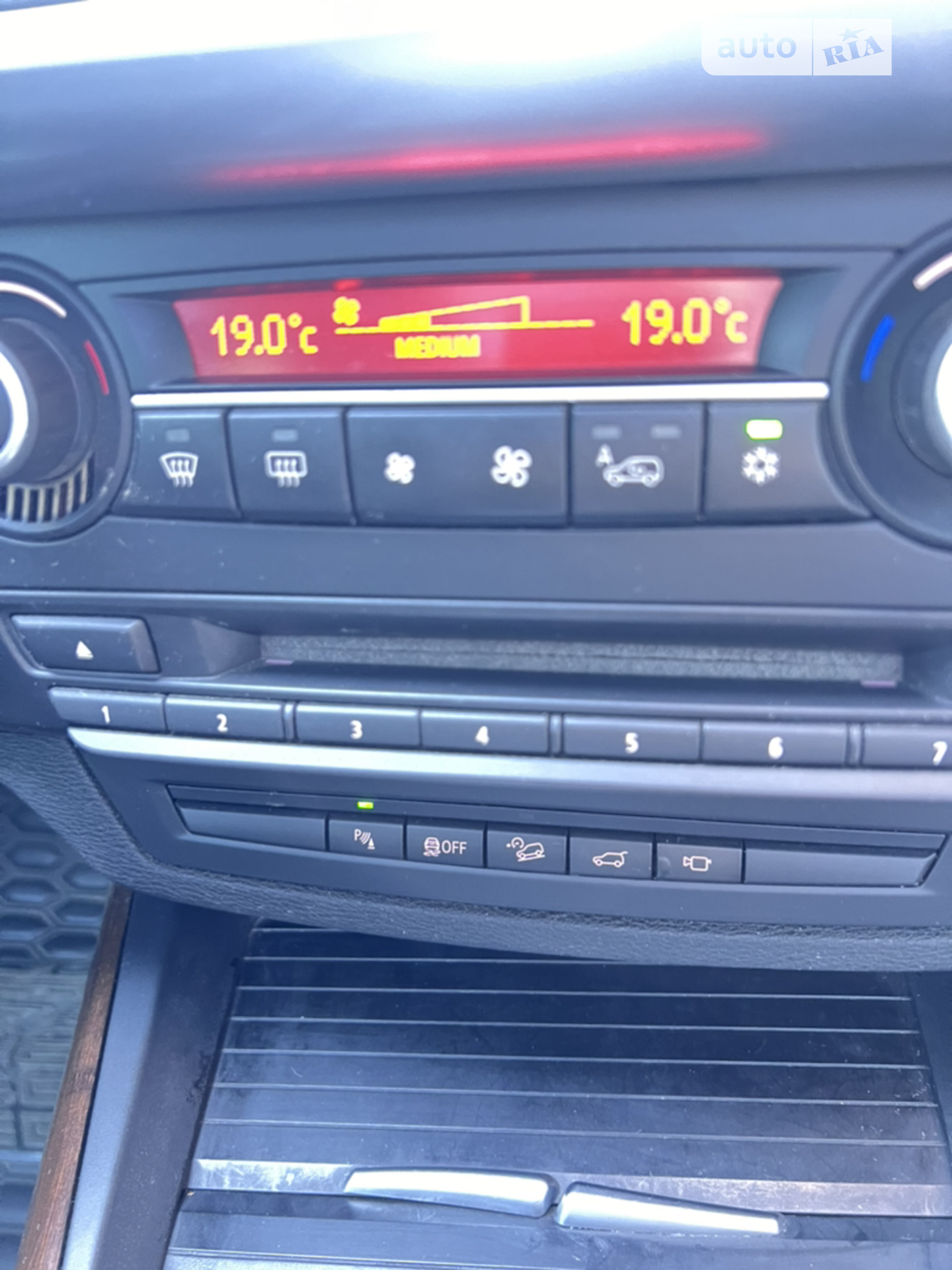 2011 BMW X5 - мініатюра 9