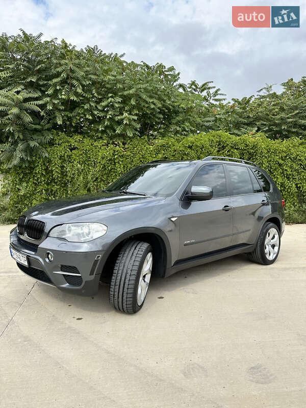 Внедорожник / Кроссовер BMW X5 2011 в Одессе
