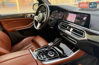 Позашляховик / Кросовер BMW X5 2018 в 