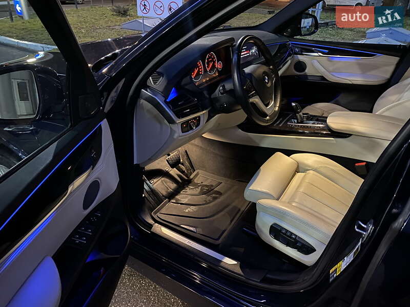 Внедорожник / Кроссовер BMW X5 2016 в Покрове