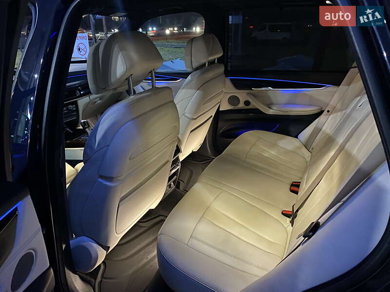 Внедорожник / Кроссовер BMW X5 2016 в Покрове