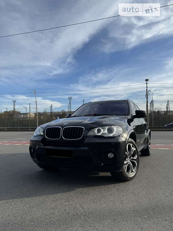 Позашляховик / Кросовер BMW X5 2012 в Києві