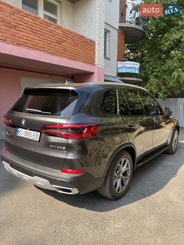 Внедорожник / Кроссовер BMW X5 2019 в Тернополе
