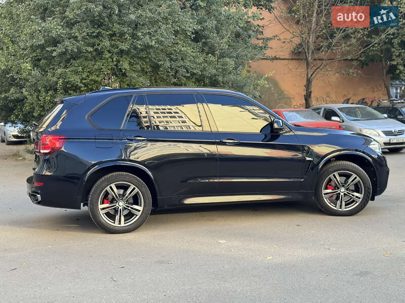 Внедорожник / Кроссовер BMW X5 2015 в Черновцах
