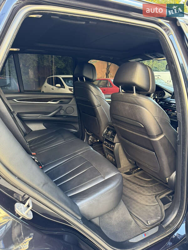 Внедорожник / Кроссовер BMW X5 2015 в Черновцах
